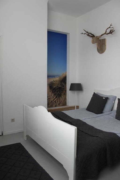 Raadhuis Egmond Egmond aan den Hoef Cameră foto